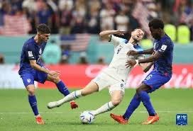 近7战6胜重回争冠行列！唐斯交易实现双回报，场均13+4接班康利