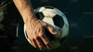 因实施足球流氓行为，一名身为警员的阿森纳球迷被警方开除