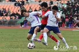 詹姆斯：布朗尼不太喜欢发消息 也许他正在芝加哥享用晚餐